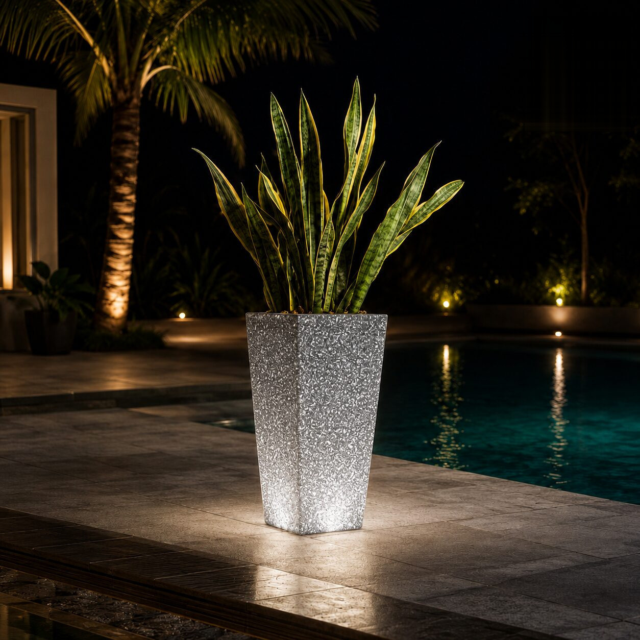 Paris Illuminated Planter - Nook & Nature