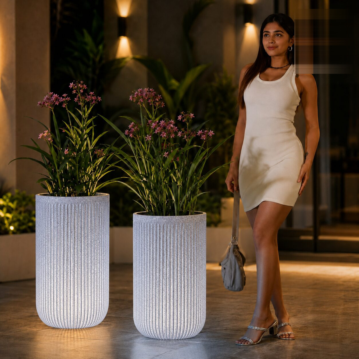 Tokyo High Illuminated Planter - Nook & Nature