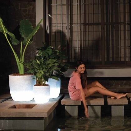 Milano Short Illuminated Planter